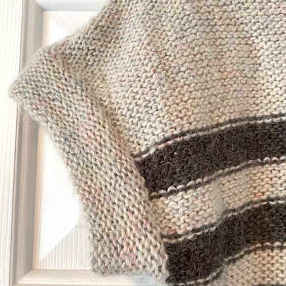 Gap Gray Short Sleeve Mohair Sweater, M - Picture 5 of 9